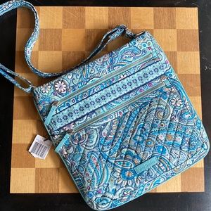 Vera Bradley Iconic Triple Zip Hipster Bag in Daisy Dot Paisley